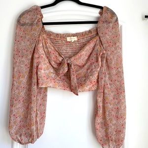 Cropped floral blouse!